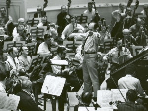 Pierre Boulez rehearsing the Daniel Barenboim and the Chicago Symphony Orchestra in Bartók's First Piano Concerto in February 1969